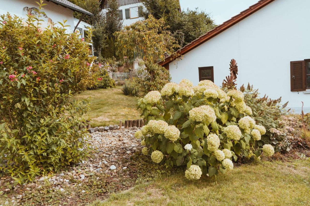 Ferienparadies Am Kammerberg - Ein Ganzes Haus Fuer Sie Alleine!!! Weißenhorn Exteriör bild